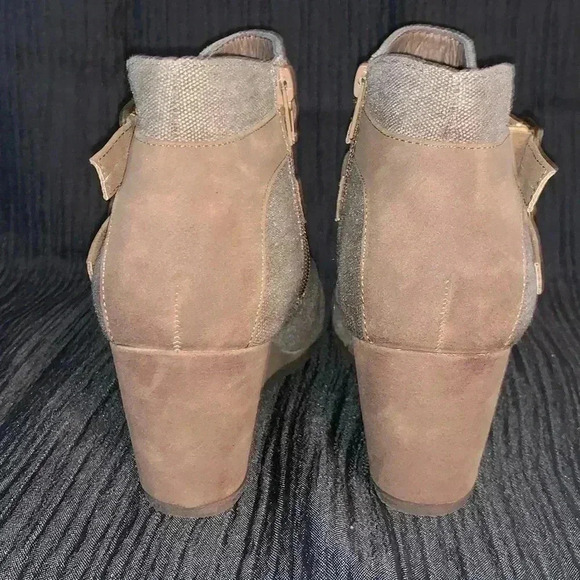 PIERRE DUMAS WEDGE ANKLE BOOTS SZ 7.5 - Picture 5 of 10